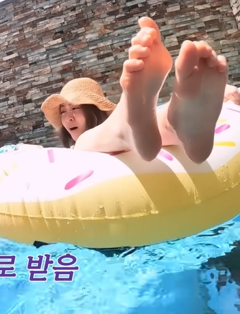 Huh Yun-jin