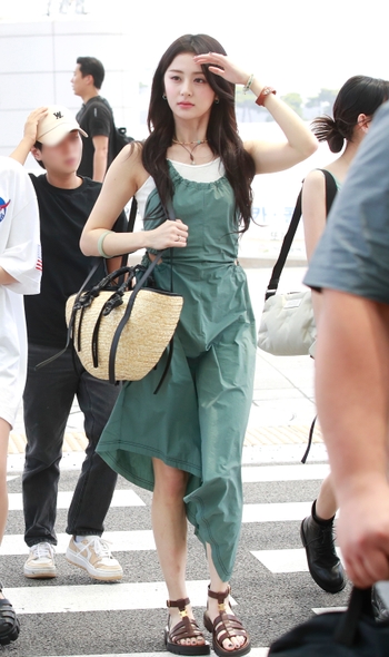 Huh Yun-jin
