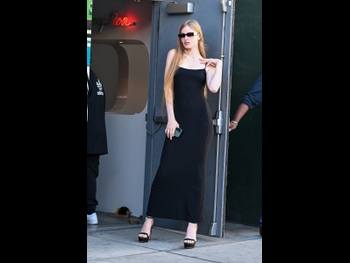  alt="Vivian Jenna Wilson"