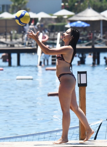 Ecem Öz