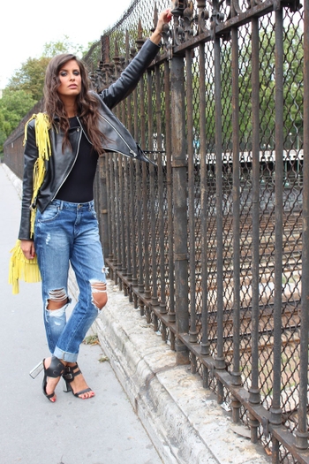 Malika Ménard