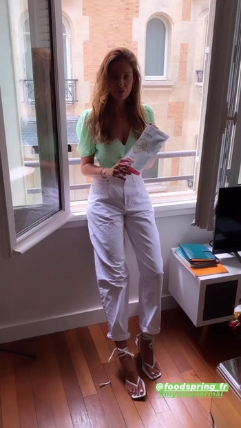 Malika Ménard