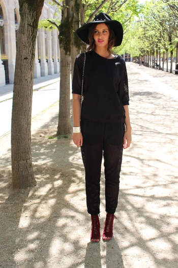 Malika Ménard