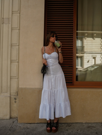 Malika Ménard
