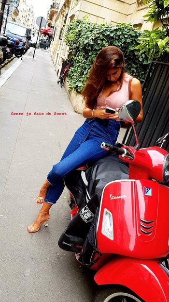 Malika Ménard
