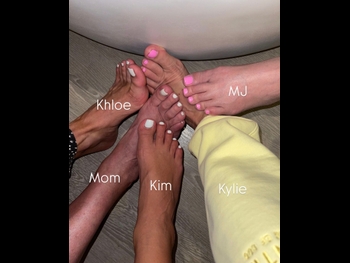  alt="Khloe Kardashian"