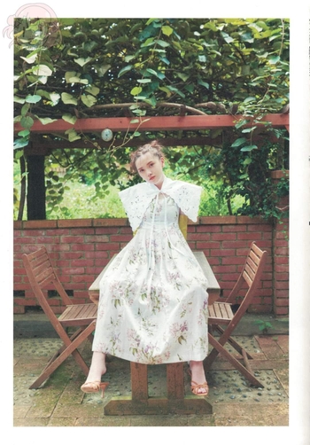Akari Kitô