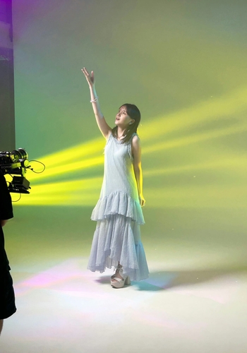 Akari Kitô