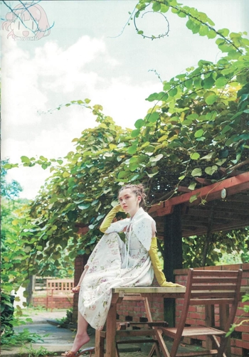 Akari Kitô