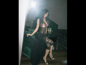  alt="Jennie Kim"