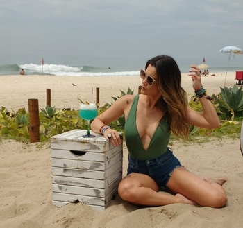 Flávia Alessandra