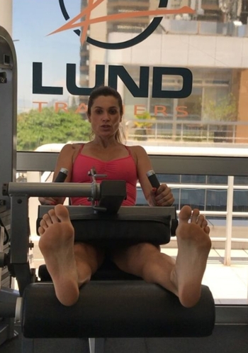 Flávia Alessandra