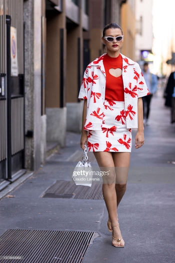 Chloé Lecareux