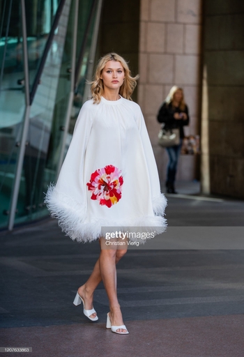 Chloé Lecareux