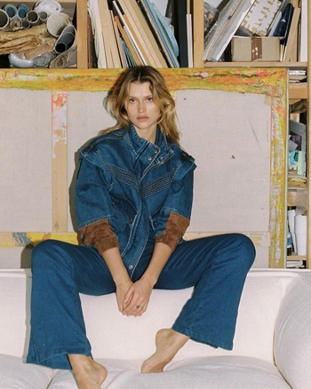 Chloé Lecareux