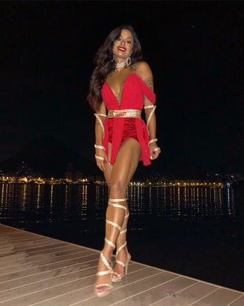 Aline Campos