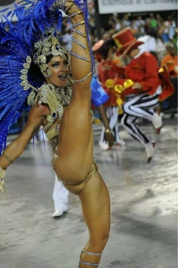 Aline Campos
