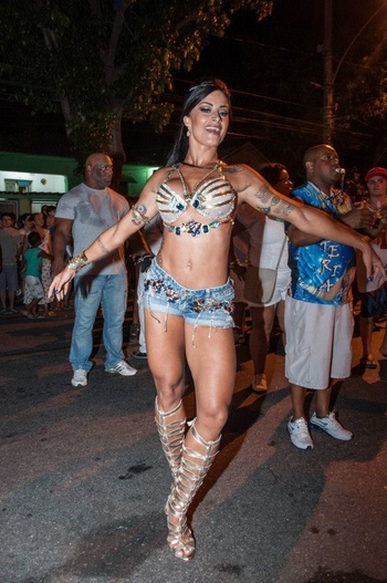 Aline Campos