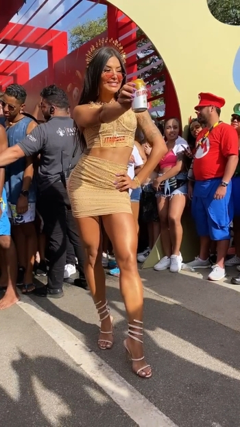 Aline Campos