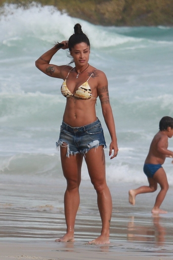 Aline Campos