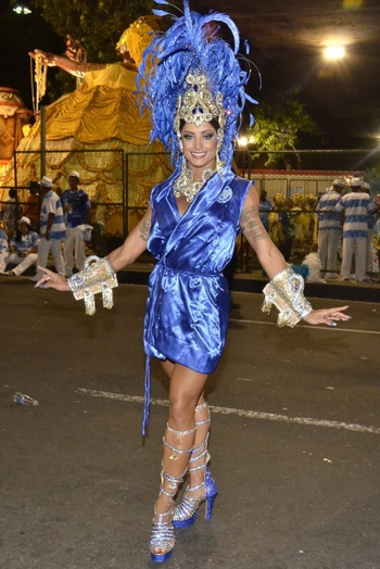 Aline Campos