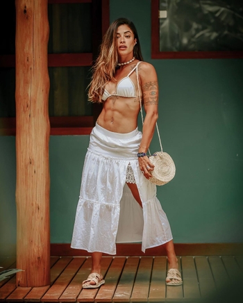 Aline Campos