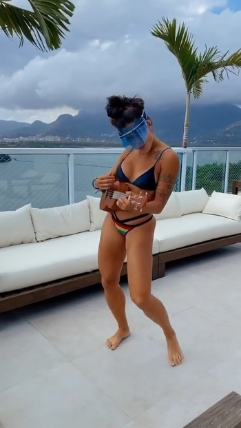 Aline Campos