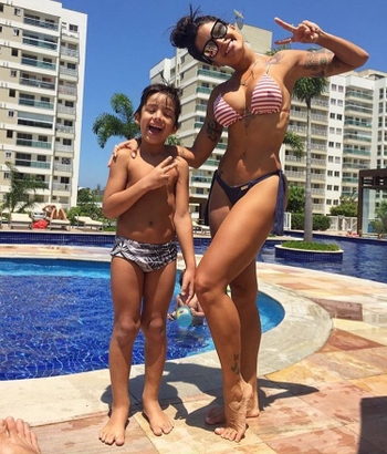 Aline Campos