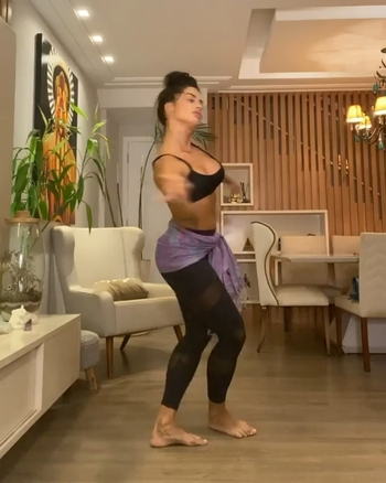 Aline Campos