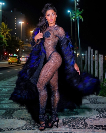Aline Campos