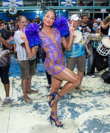 Aline Campos