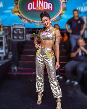 Aline Campos