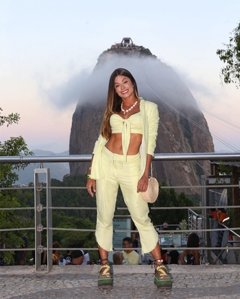 Aline Campos