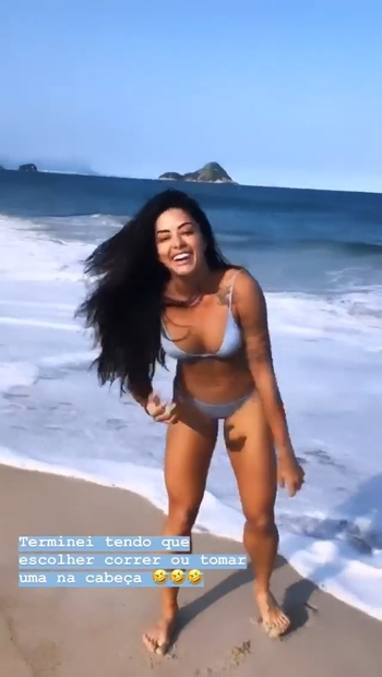 Aline Campos