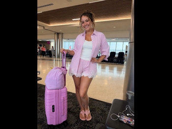 alt="Alexandra Kay"