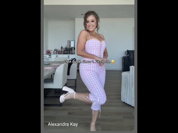  alt="Alexandra Kay"