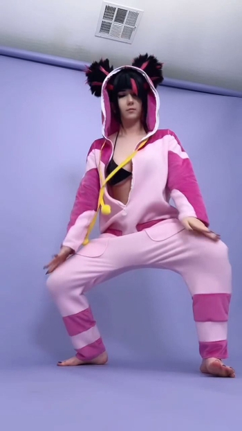 Akemi Hogan