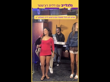  alt="Anna Zak"