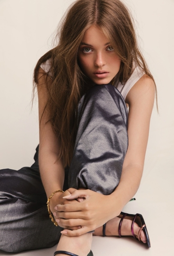 Anna Zak
