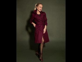  alt="Eliana"