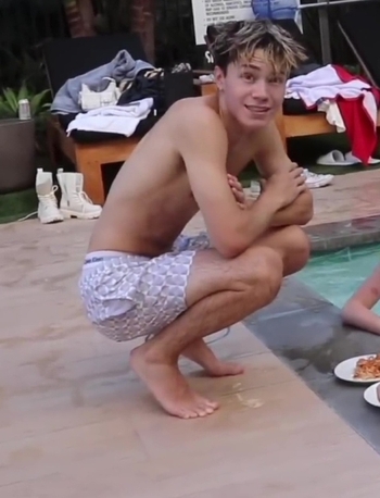 Ashton Hero