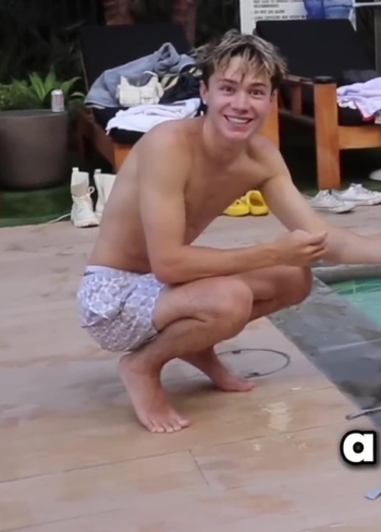Ashton Hero