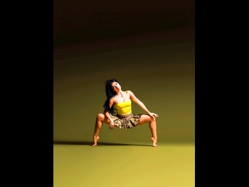  alt="Elliana Walmsley"