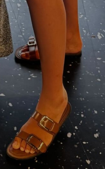 Lara Schobert