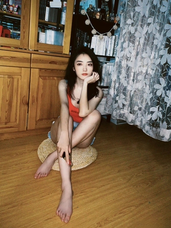 Yicheng Zhao