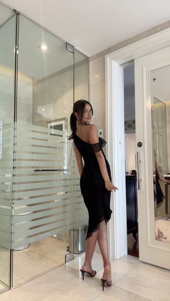 Alexandra Saint Mleux