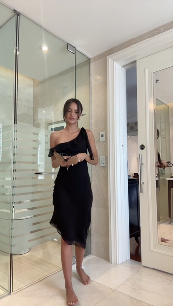 Alexandra Saint Mleux