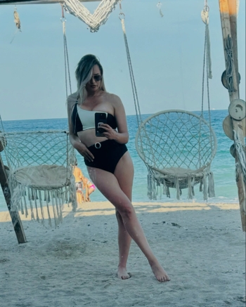 Cristina Horez