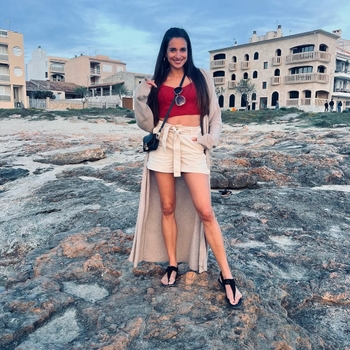 Sally Özcan