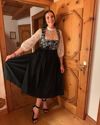 Sally Özcan